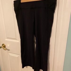 Lululemon “Gather & Crow” Crops